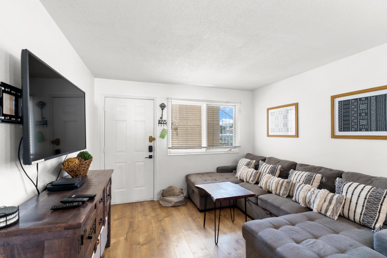 1845 W Canyon View DR #1412 St George, UT 84770 condo for sale, MLS#25-266381 - Erika Rogers Photo 9