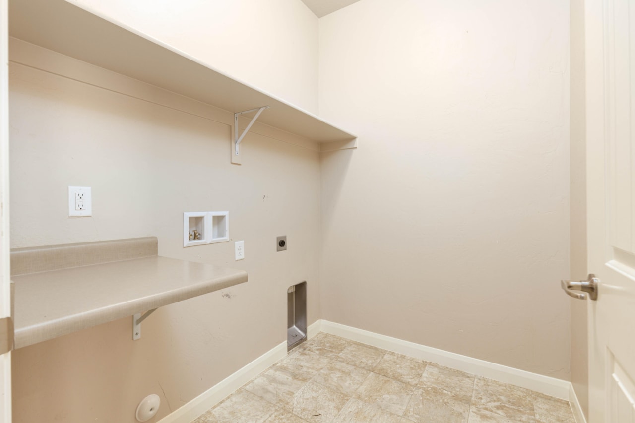 973 E 3850  S Washington, UT 84780 home for sale, MLS#25-264066 - Erika Rogers Photo 28