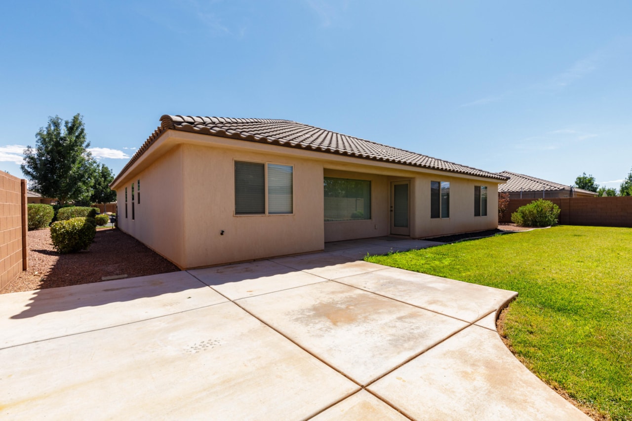 973 E 3850  S Washington, UT 84780 home for sale, MLS#25-264066 - Erika Rogers Photo 29