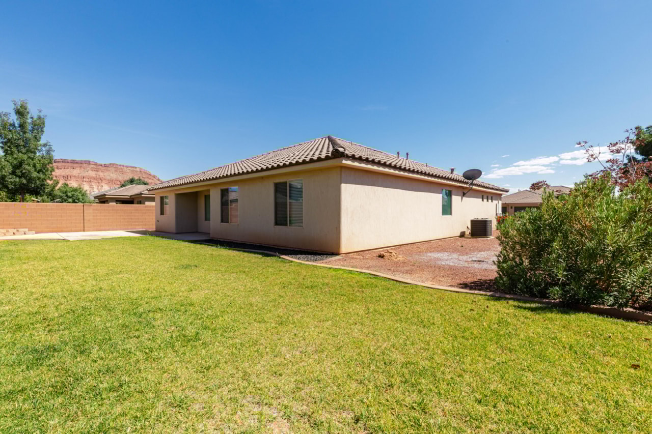 973 E 3850  S Washington, UT 84780 home for sale, MLS#25-264066 - Erika Rogers Photo 30