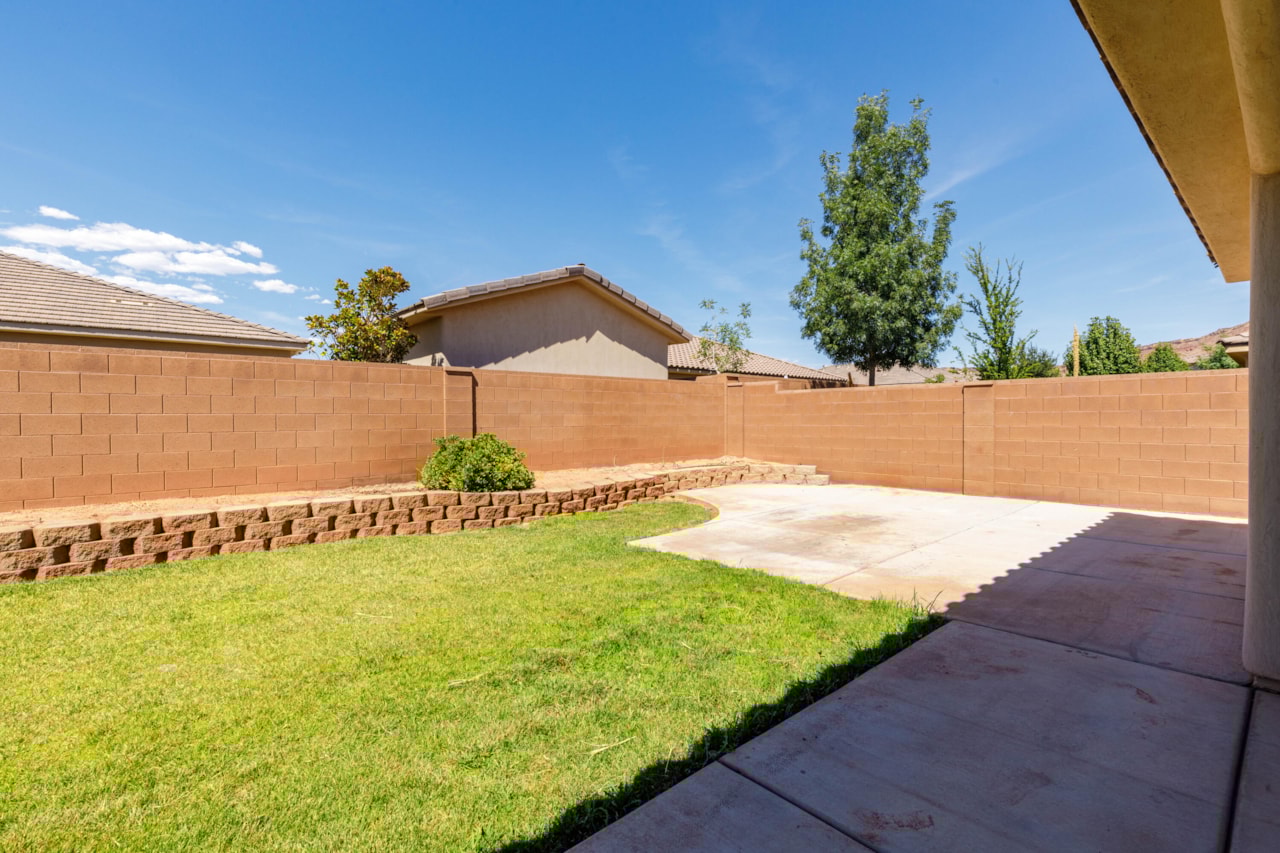 973 E 3850  S Washington, UT 84780 home for sale, MLS#25-264066 - Erika Rogers Photo 33