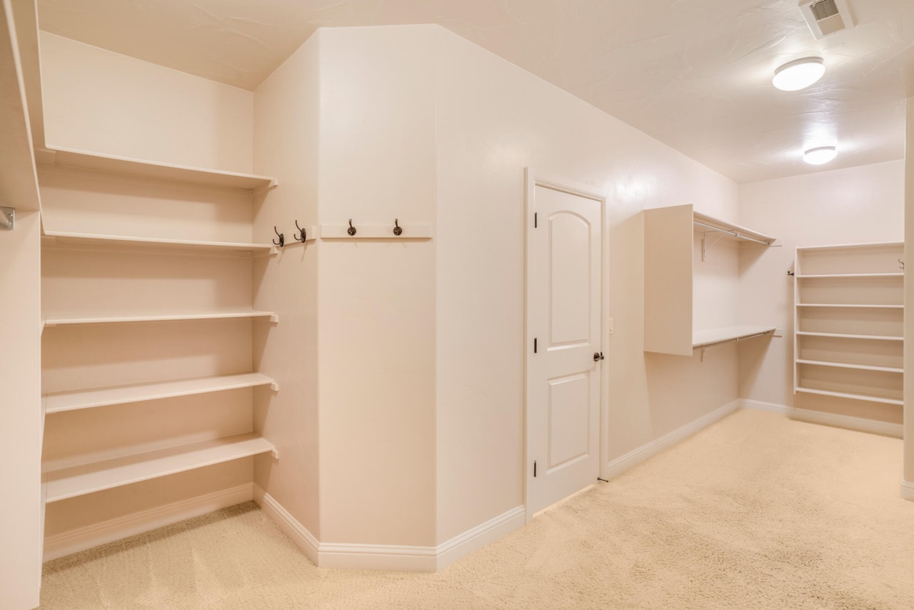 1108 N Catalpa DR Washington, UT 84780 home for sale, MLS#25-267086 - Erika Rogers Photo 14