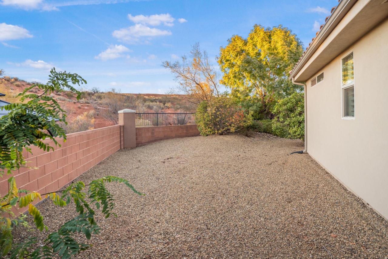 1108 N Catalpa DR Washington, UT 84780 home for sale, MLS#25-267086 - Erika Rogers Photo 37