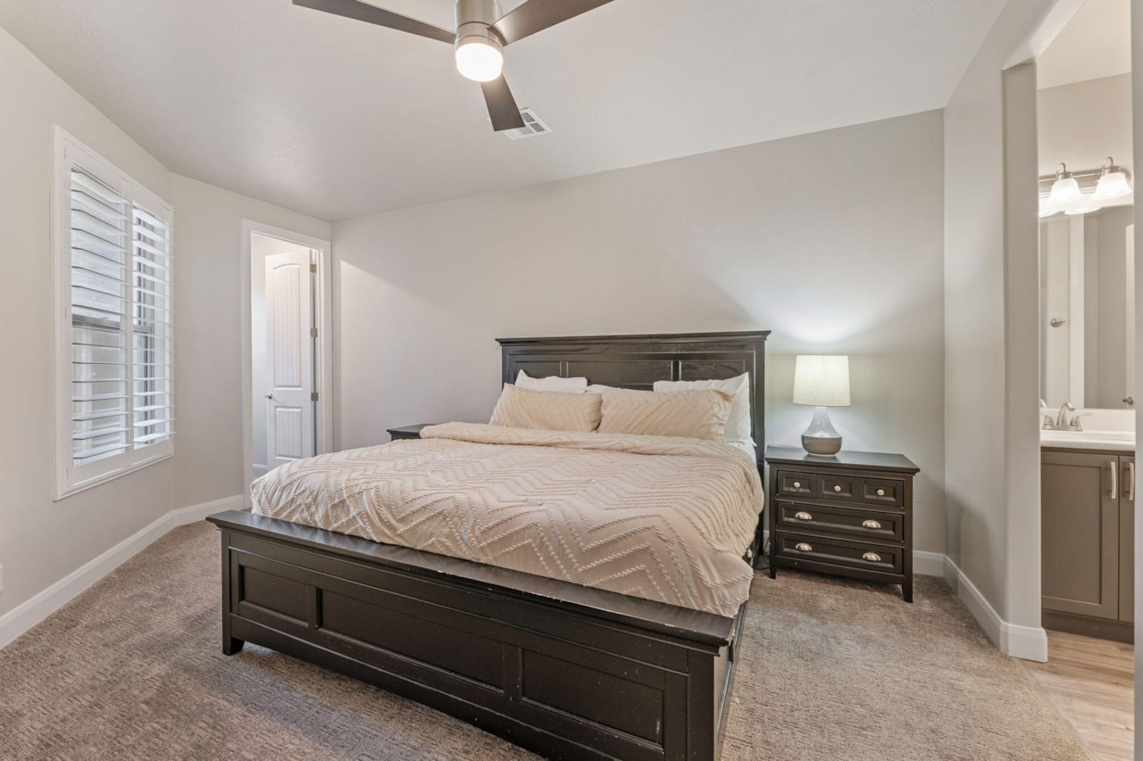 4818 N Winged Foot DR St George, UT 84770 home for sale, MLS#25-266090 - Erika Rogers Photo 14