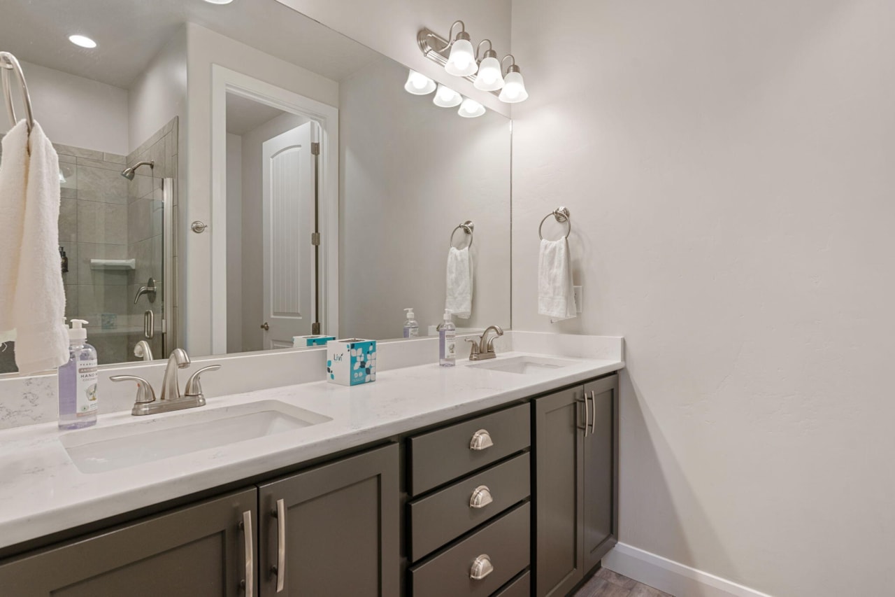 4818 N Winged Foot DR St George, UT 84770 home for sale, MLS#25-266090 - Erika Rogers Photo 15