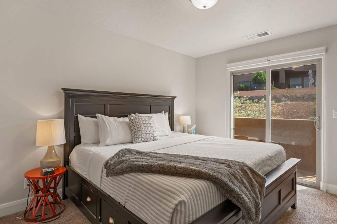 4818 N Winged Foot DR St George, UT 84770 home for sale, MLS#25-266090 - Erika Rogers Photo 27