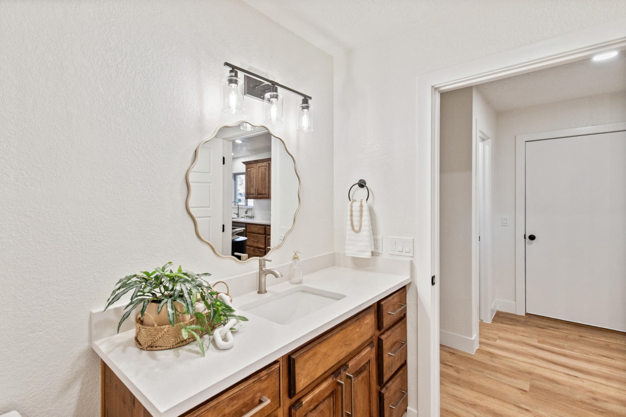 3360 S Chaparral DR St George, UT 84790 home for sale, MLS#25-267104 - Erika Rogers Photo 20