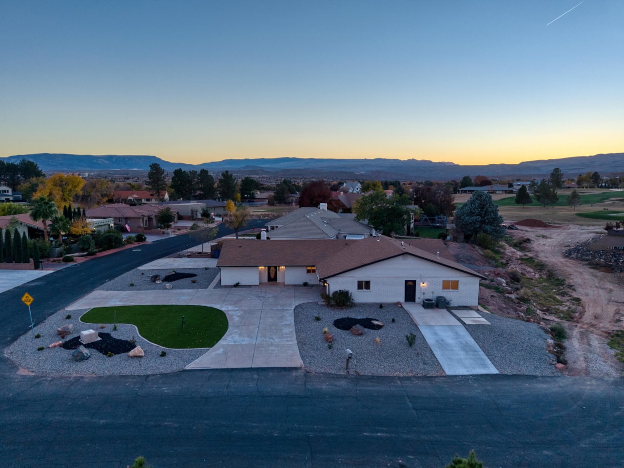 3360 S Chaparral DR St George, UT 84790 home for sale, MLS#25-267104 - Erika Rogers Photo 71