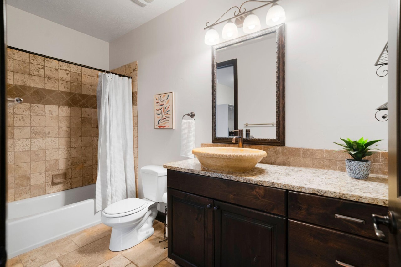 1489 S 2670  E St George, UT 84790 home for sale, MLS#25-266814 - Erika Rogers Photo 27