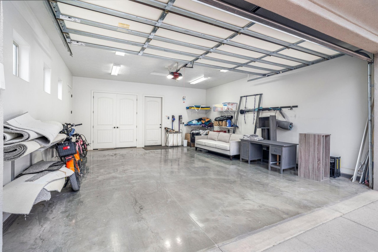 1489 S 2670  E St George, UT 84790 home for sale, MLS#25-266814 - Erika Rogers Photo 38