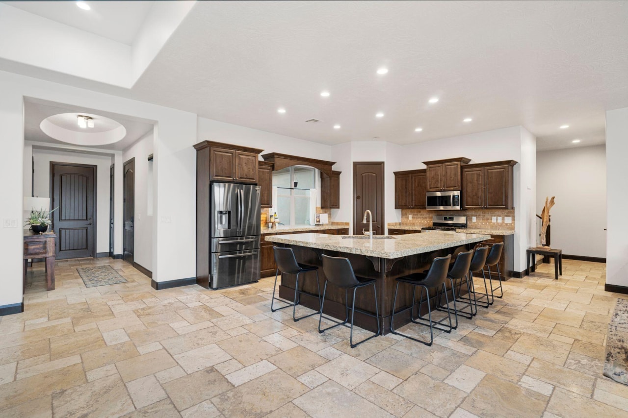 1489 S 2670  E St George, UT 84790 home for sale, MLS#25-266814 - Erika Rogers Photo 41