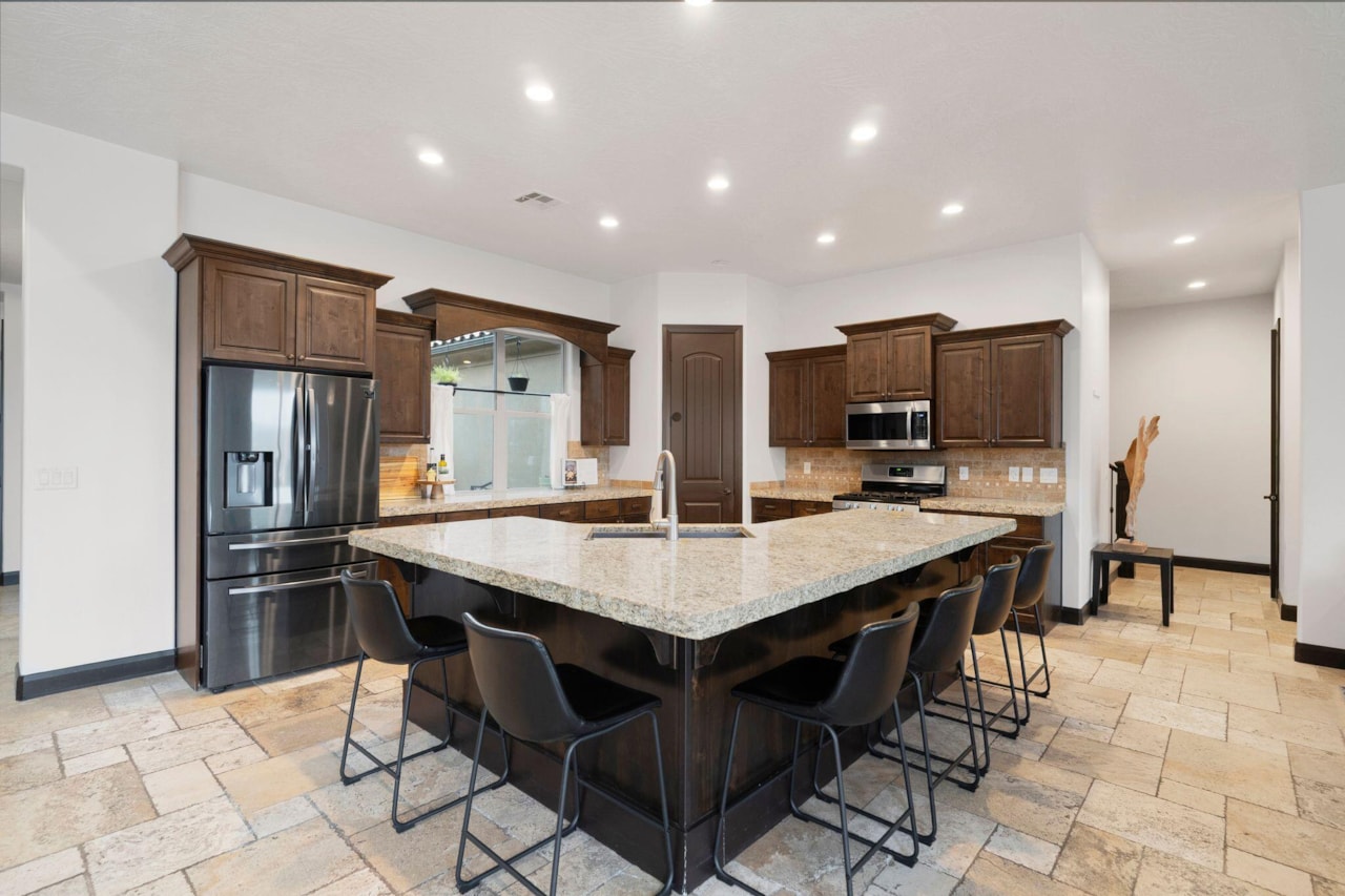 1489 S 2670  E St George, UT 84790 home for sale, MLS#25-266814 - Erika Rogers Photo 42