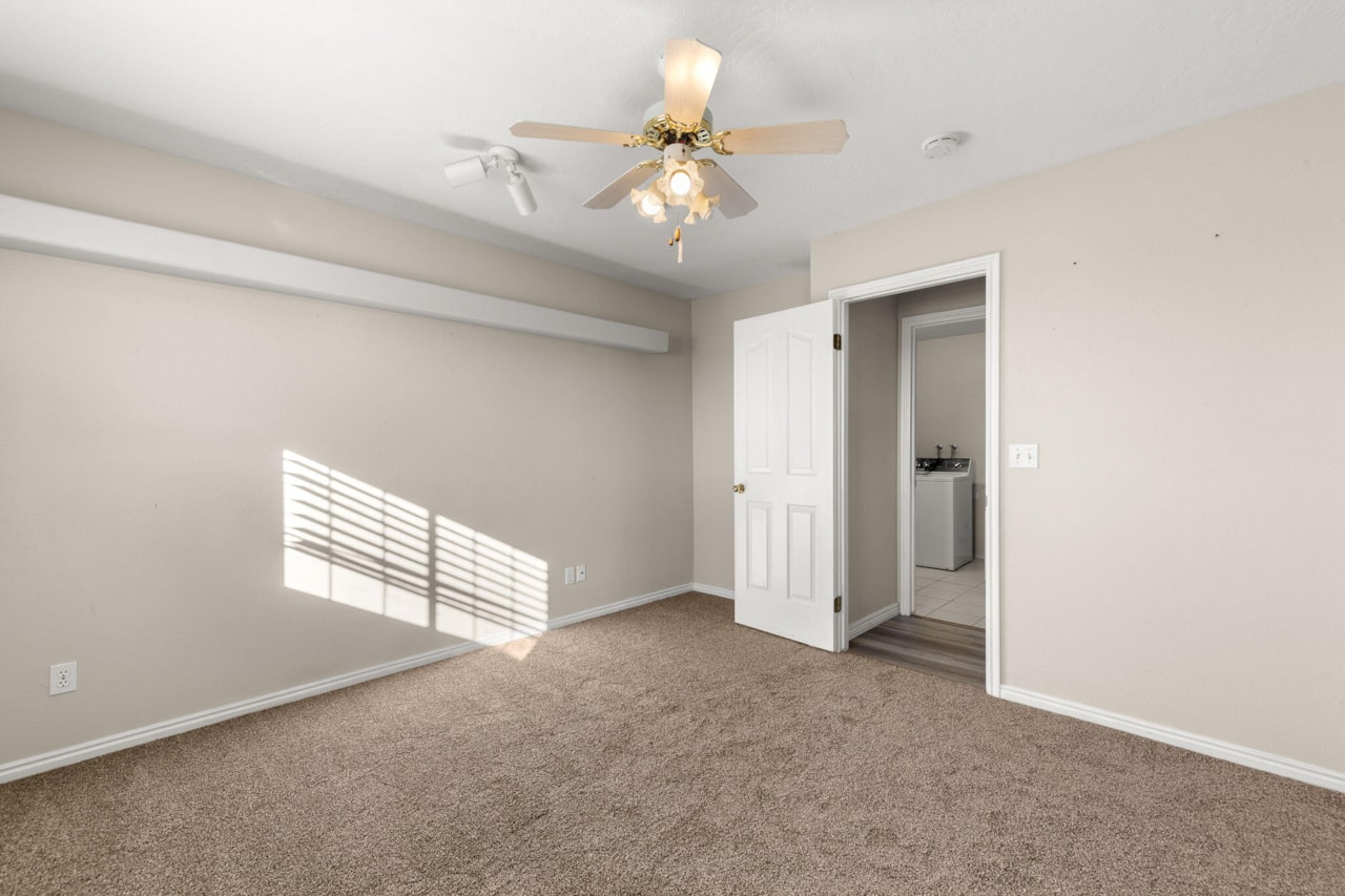 711 E Scenic Dr  N Washington, UT 84780 home for sale, MLS#25-267109 - Erika Rogers Photo 14