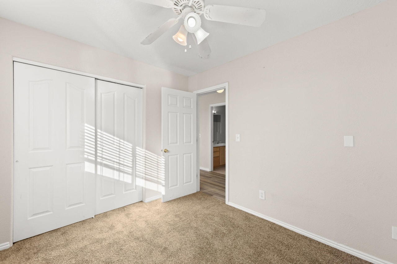 711 E Scenic Dr  N Washington, UT 84780 home for sale, MLS#25-267109 - Erika Rogers Photo 17