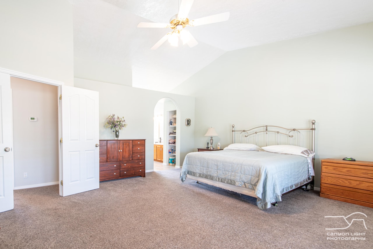 1657 W Ute RD St George, UT 84790 home for sale, MLS#25-267110 - Erika Rogers Photo 18