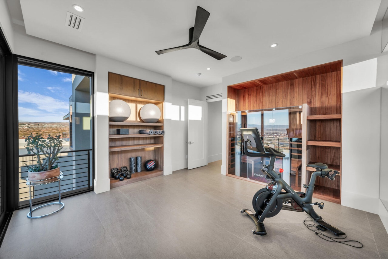 63 E Colima RD Washington, UT 84780 home for sale, MLS#25-258462 - Erika Rogers Photo 9