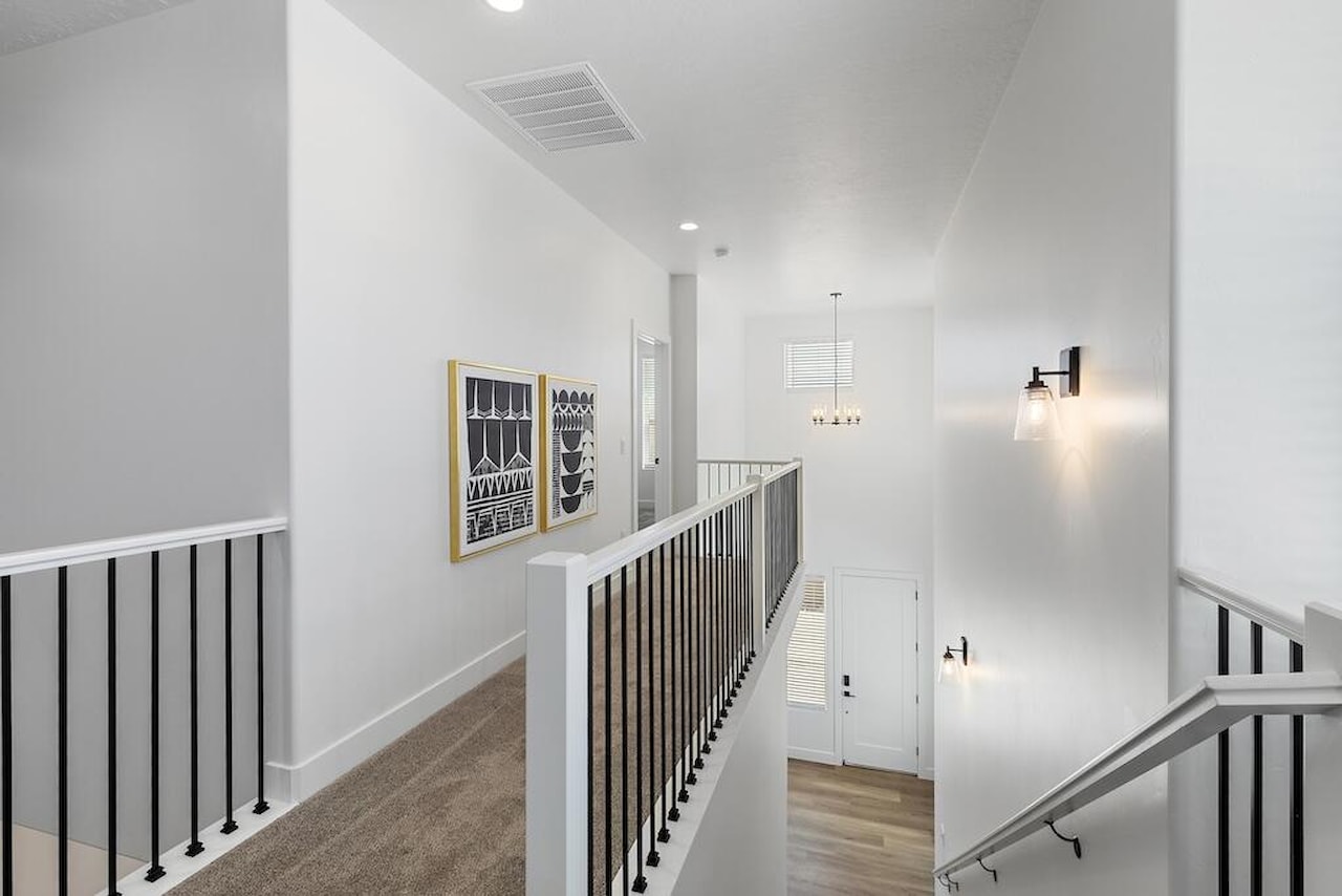 1069 W Albertine LN St George, UT 84790 home for sale, MLS#25-266655 - Erika Rogers Photo 18