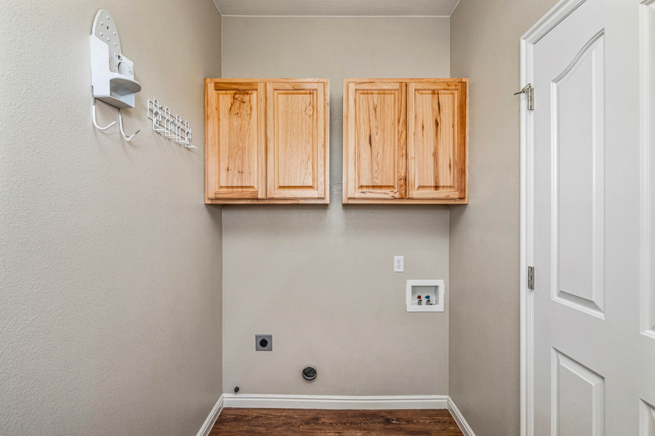 205 W Terrace CIR Toquerville, UT 84774 home for sale, MLS#25-267065 - Erika Rogers Photo 12