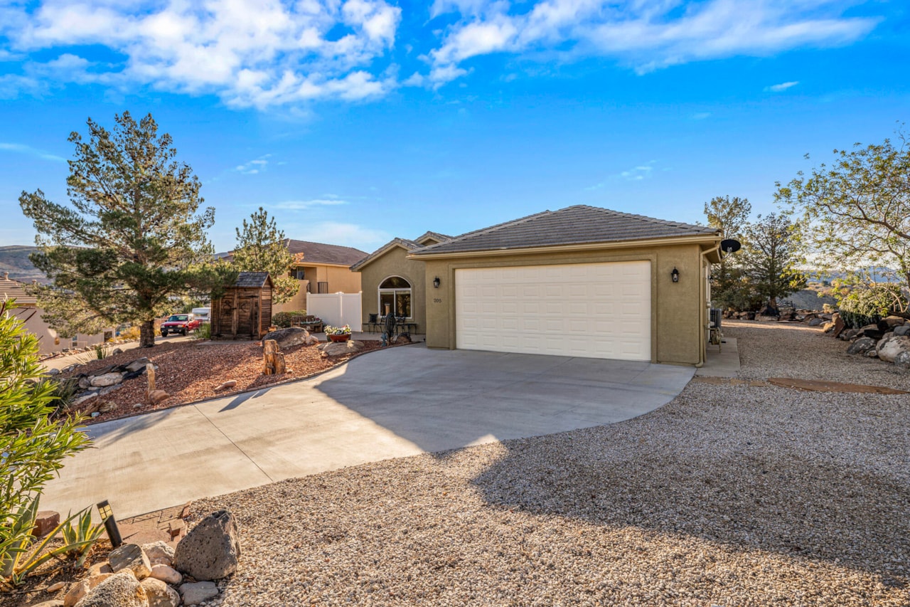 205 W Terrace CIR Toquerville, UT 84774 home for sale, MLS#25-267065 - Erika Rogers Photo 28