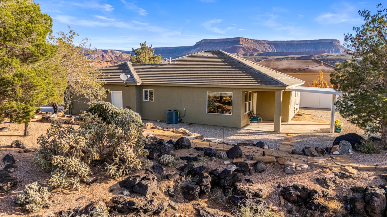 205 W Terrace CIR Toquerville, UT 84774 home for sale, MLS#25-267065 - Erika Rogers Photo 41