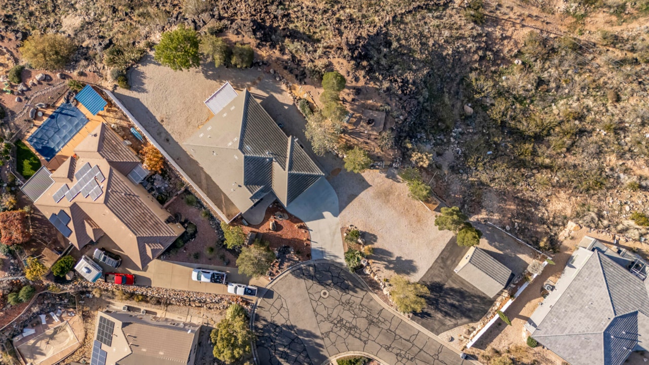 205 W Terrace CIR Toquerville, UT 84774 home for sale, MLS#25-267065 - Erika Rogers Photo 31