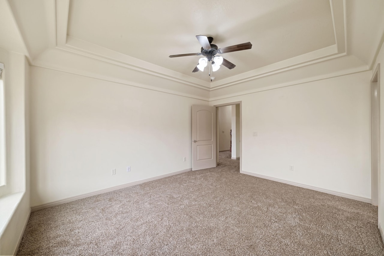 922 E Silver Shadows DR Washington, UT 84780 home for sale, MLS#25-267115 - Erika Rogers Photo 11