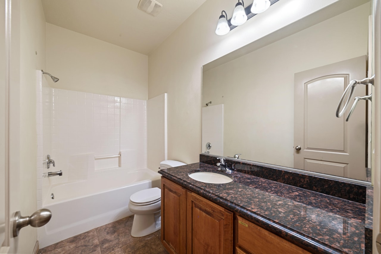 922 E Silver Shadows DR Washington, UT 84780 home for sale, MLS#25-267115 - Erika Rogers Photo 19