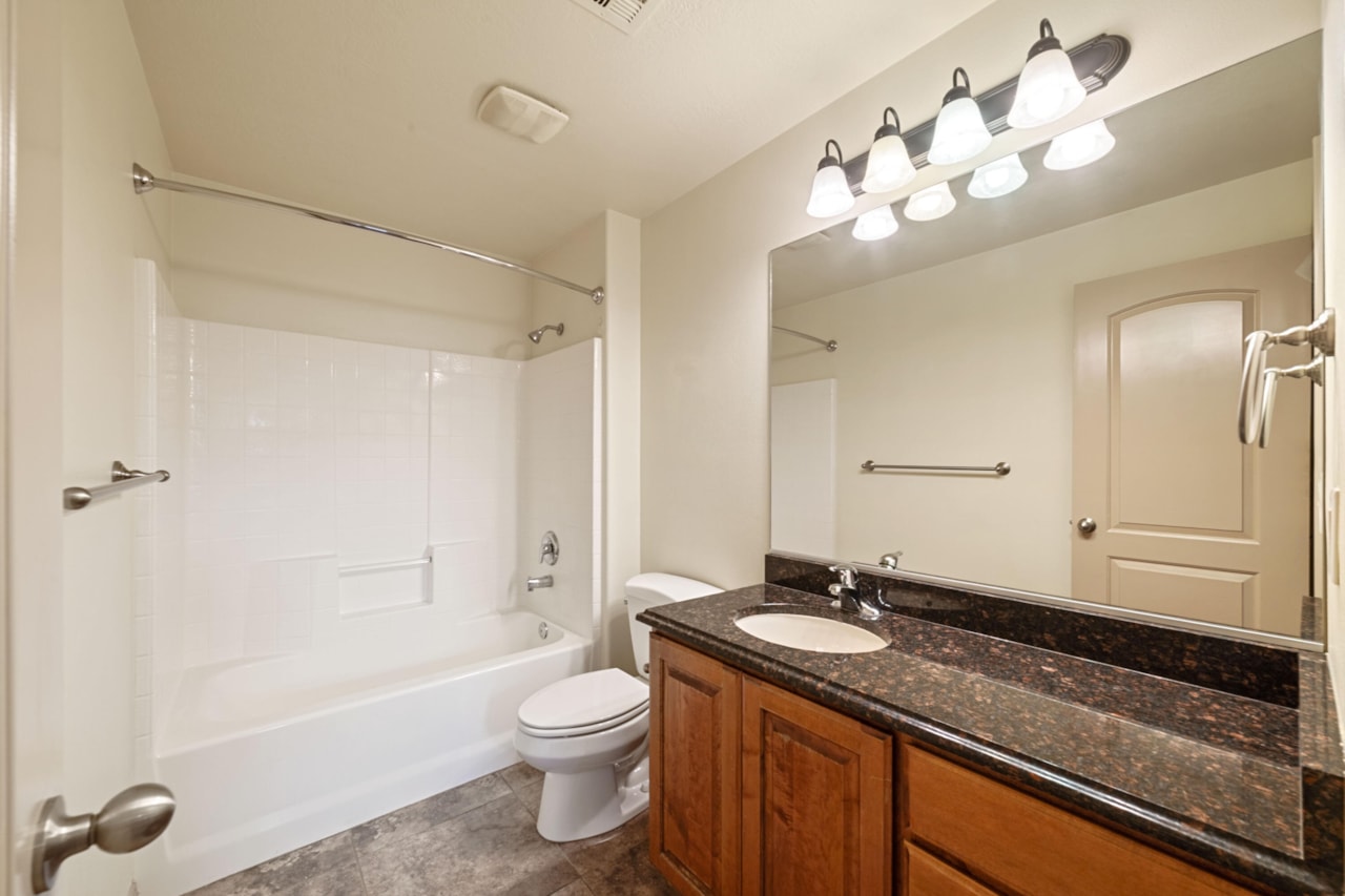 922 E Silver Shadows DR Washington, UT 84780 home for sale, MLS#25-267115 - Erika Rogers Photo 24