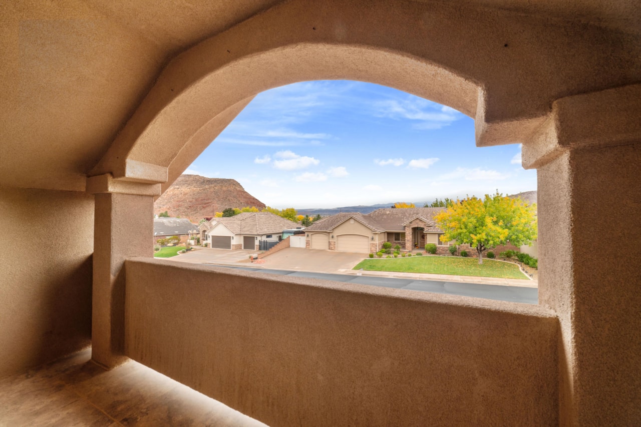 922 E Silver Shadows DR Washington, UT 84780 home for sale, MLS#25-267115 - Erika Rogers Photo 26