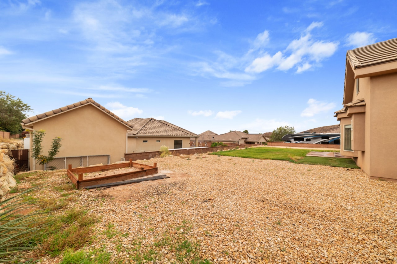 922 E Silver Shadows DR Washington, UT 84780 home for sale, MLS#25-267115 - Erika Rogers Photo 29