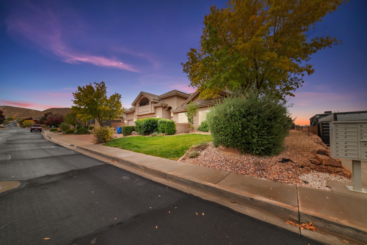 922 E Silver Shadows DR Washington, UT 84780 home for sale, MLS#25-267115 - Erika Rogers Photo 32