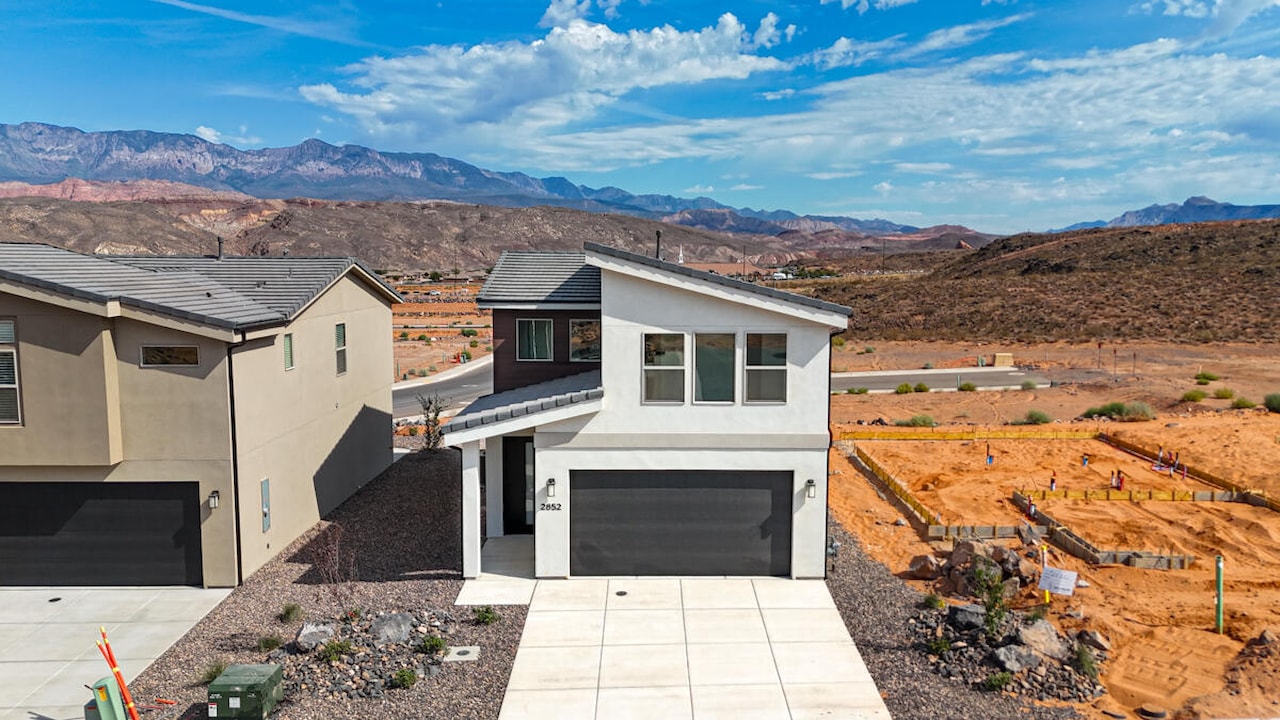 Lot 211 Paraiso Hurricane, UT 84737 home for sale, MLS#25-267126 - Erika Rogers Photo 3