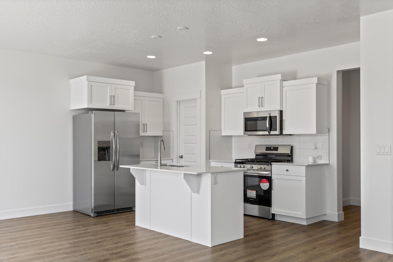 Lot 211 Paraiso Hurricane, UT 84737 home for sale, MLS#25-267126 - Erika Rogers Photo 7