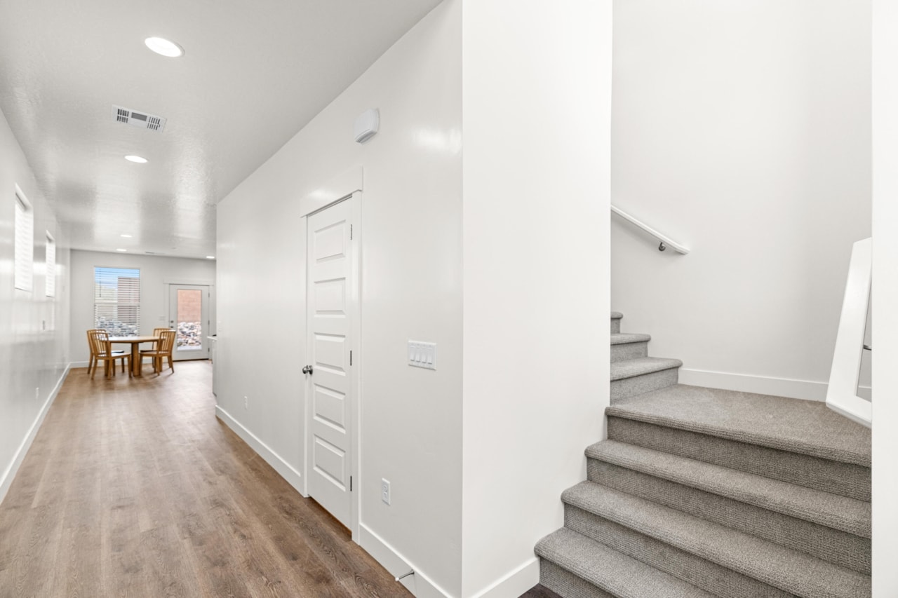 Lot 320 Southern View St George, UT 84790 home for sale, MLS#25-267140 - Erika Rogers Photo 7