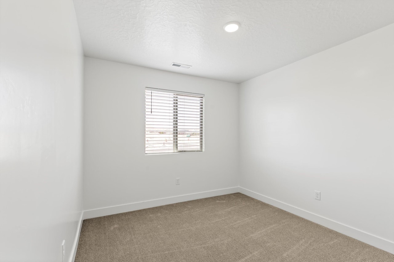 Lot 211 Paraiso Hurricane, UT 84737 home for sale, MLS#25-267126 - Erika Rogers Photo 14