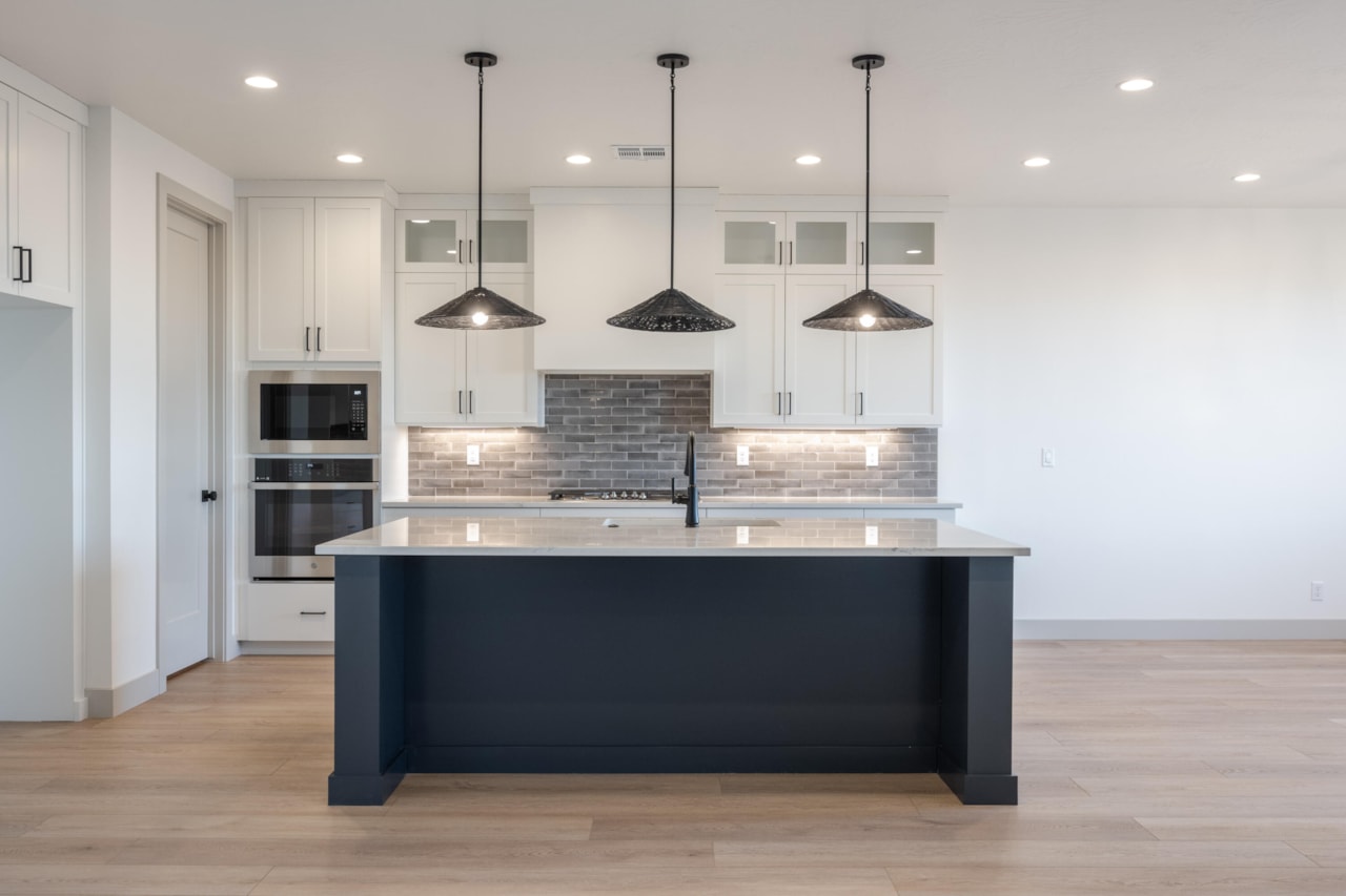 1579 N Horizon Parkway #124 Washington, UT 84780 home for sale, MLS#25-265646 - Erika Rogers Photo 2