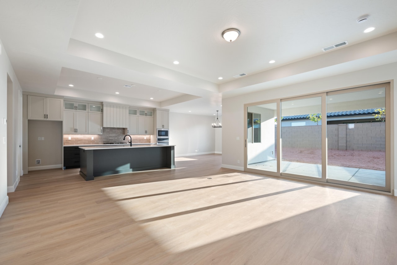 1545 N Daylight ST #129 Washington, UT 84780 home for sale, MLS#25-265654 - Erika Rogers Photo 3