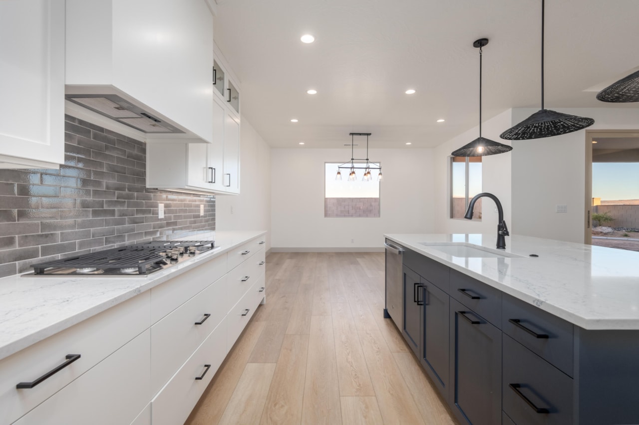 1579 N Horizon Parkway #124 Washington, UT 84780 home for sale, MLS#25-265646 - Erika Rogers Photo 6