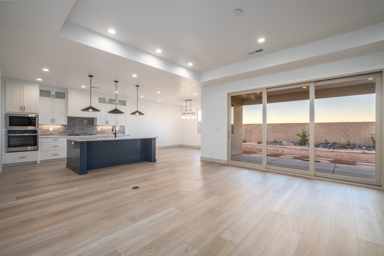 1579 N Horizon Parkway #124 Washington, UT 84780 home for sale, MLS#25-265646 - Erika Rogers Photo 8