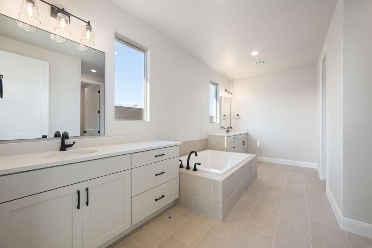 1545 N Daylight ST #129 Washington, UT 84780 home for sale, MLS#25-265654 - Erika Rogers Photo 8