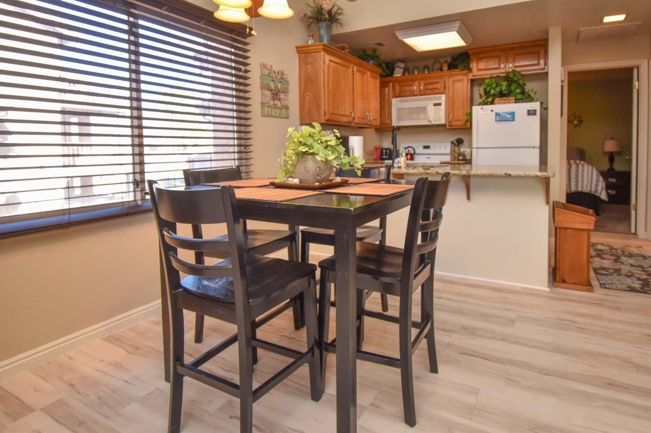 860 S Village #O8 St George, UT 84770 condo for sale, MLS#25-267145 - Erika Rogers Photo 11