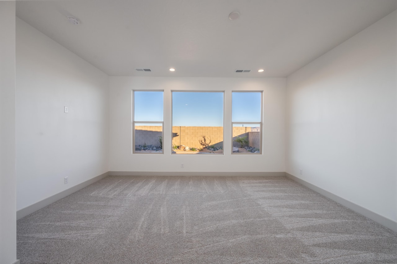 1579 N Horizon Parkway #124 Washington, UT 84780 home for sale, MLS#25-265646 - Erika Rogers Photo 11