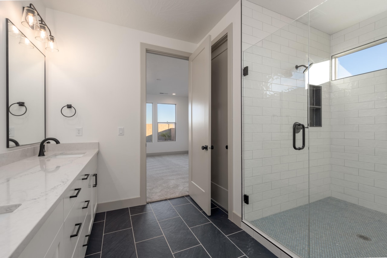 1579 N Horizon Parkway #124 Washington, UT 84780 home for sale, MLS#25-265646 - Erika Rogers Photo 16