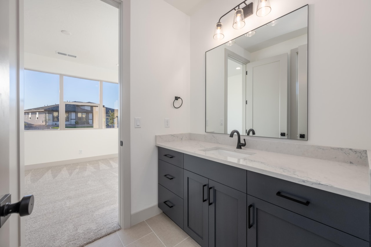 1579 N Horizon Parkway #124 Washington, UT 84780 home for sale, MLS#25-265646 - Erika Rogers Photo 20