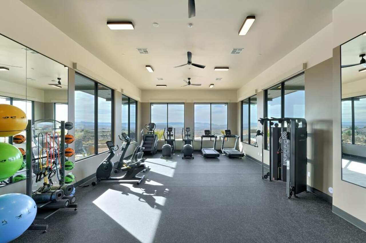 1579 N Horizon Parkway #124 Washington, UT 84780 home for sale, MLS#25-265646 - Erika Rogers Photo 31