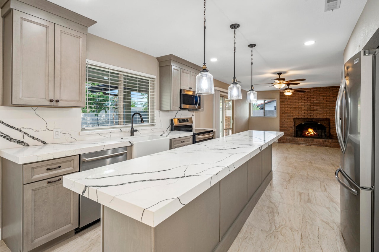 3407 S Comanche RD St George, UT 84790 home for sale, MLS#25-267157 - Erika Rogers Photo 4