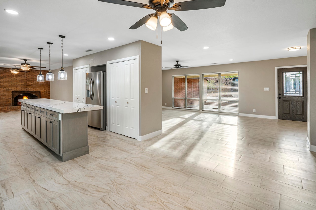 3407 S Comanche RD St George, UT 84790 home for sale, MLS#25-267157 - Erika Rogers Photo 5