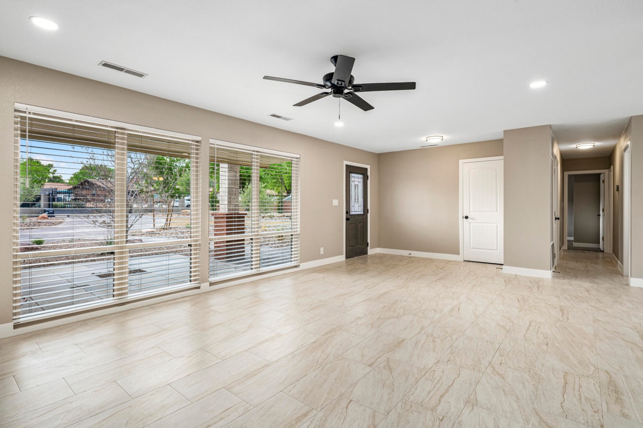 3407 S Comanche RD St George, UT 84790 home for sale, MLS#25-267157 - Erika Rogers Photo 10