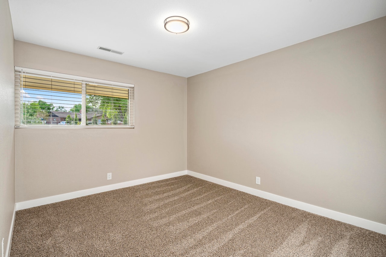 3407 S Comanche RD St George, UT 84790 home for sale, MLS#25-267157 - Erika Rogers Photo 20