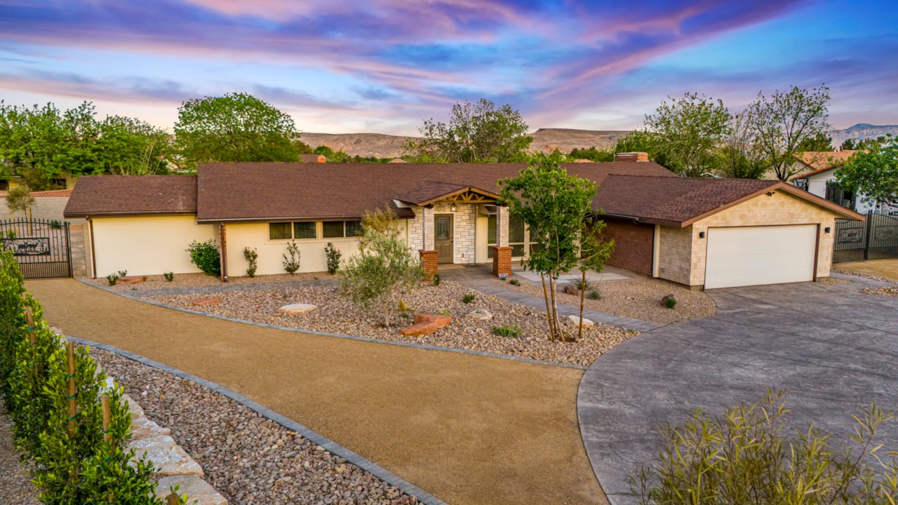 3407 S Comanche RD St George, UT 84790 home for sale, MLS#25-267157 - Erika Rogers Photo 26